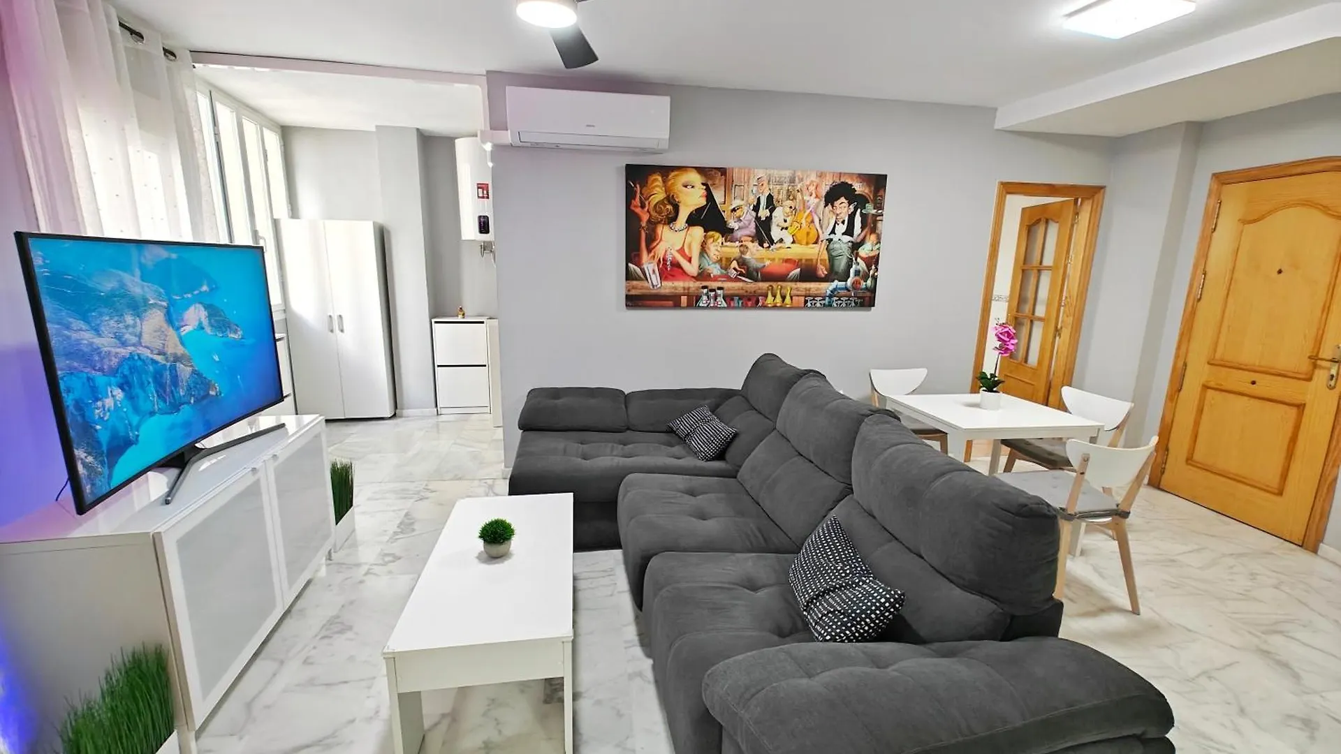 Moderno Piso Centrico 3 Habitaciones Junto Al Mar Эстепона